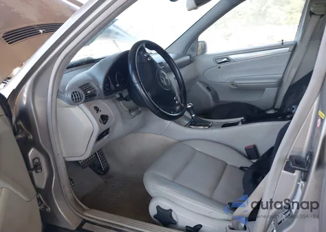 2006 Mercedes-Benz C 230 Sport from USA, damaged, VIN WDBRF52H76E022013